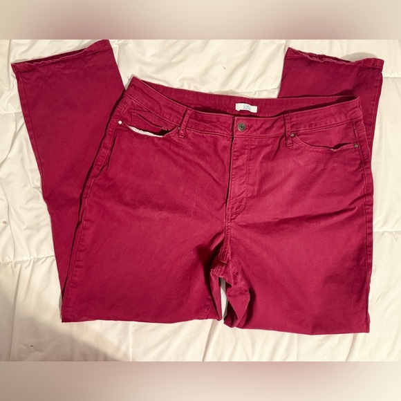 Croft & Barrow Women's Berry Red Straight Leg Pants, Size 18 - Picture 4 of 8